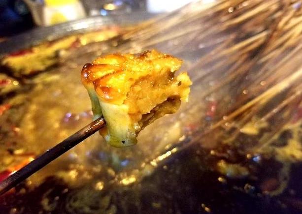 火鍋串串香月餅，別有一番驚異滋味，值得嘗試