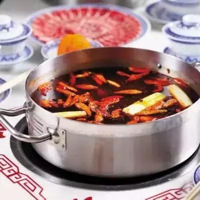 秋天到了，學(xué)學(xué)這5款火鍋湯底的做法吧！