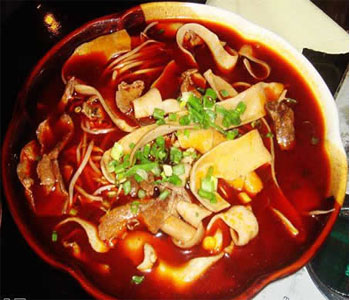 麻辣燙培訓(xùn)哪家靠譜：麻辣燙湯料配方，教你兩種制作方法