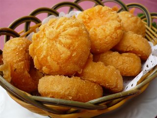 家常南瓜餅制作方法，非常適合做給孩子吃，比外面賣(mài)的干凈太多