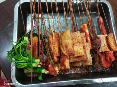 成都油炸串串技術(shù)培訓(xùn)哪里教的好？各種食材腌制方法