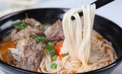 四川羊肉粉技術(shù)培訓(xùn)班哪里好？全程手把手的教