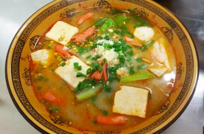 學(xué)做麻辣燙技術(shù)培訓(xùn)中心哪里好？餐飲培訓(xùn)中心