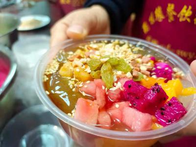 冰粉小吃技術(shù)培訓(xùn)學(xué)校哪里好？培訓(xùn)各種佐料的搭配