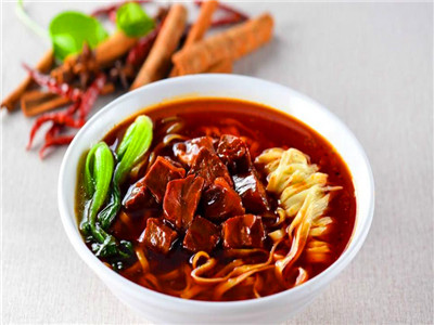 牛肉面食技術(shù)培訓(xùn)班哪家便宜？面食培訓(xùn)理論與實(shí)踐結(jié)合
