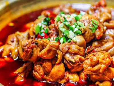 麻辣火鍋雞底料訓(xùn)練需求多少錢？火鍋技能訓(xùn)練中心