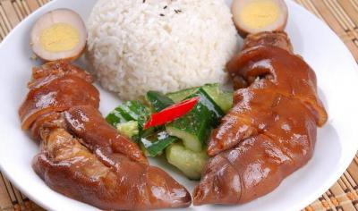 快餐豬腳飯技能做法哪里專業(yè)？餐飲培訓(xùn)機(jī)構(gòu)