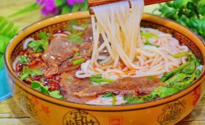 小吃培訓(xùn)在哪里學(xué)最好？學(xué)習(xí)羊肉粉技術(shù)培訓(xùn)
