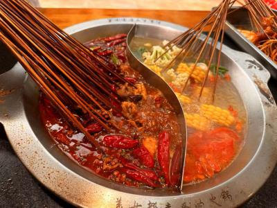熱鹵串串技術(shù)培訓(xùn)多少錢？成都火鍋串串香培訓(xùn)