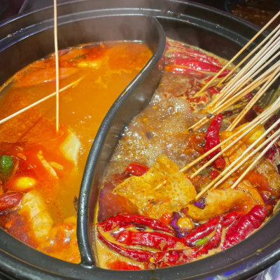 學(xué)串串香技術(shù)培訓(xùn)多少錢？成都串串學(xué)校怎么樣？