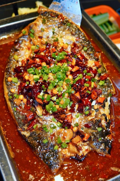 萬州烤魚技術培訓哪里正規(guī)？培訓成都串串香多少錢？